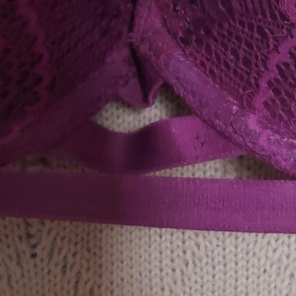 Sexy Lasenza Bra - Picture 3 of 9